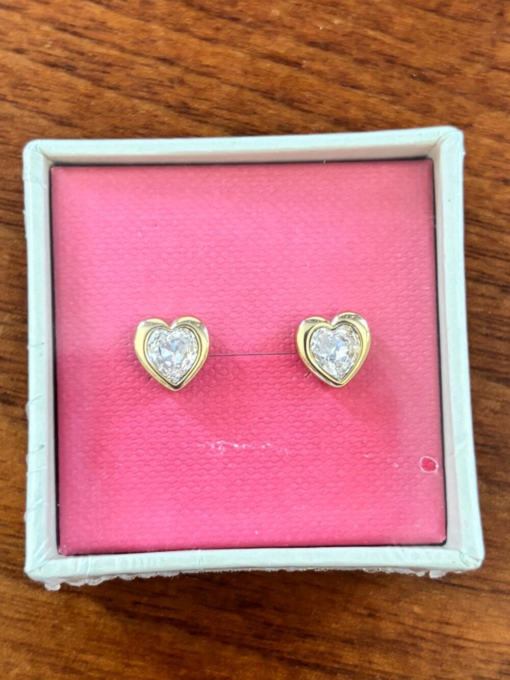 NEVER OPENED: Ted Baker Crystal Heart Stud Earrings
